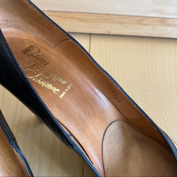 Black Vintage Rolina Ferragamo heals. - Picture 7 of 16